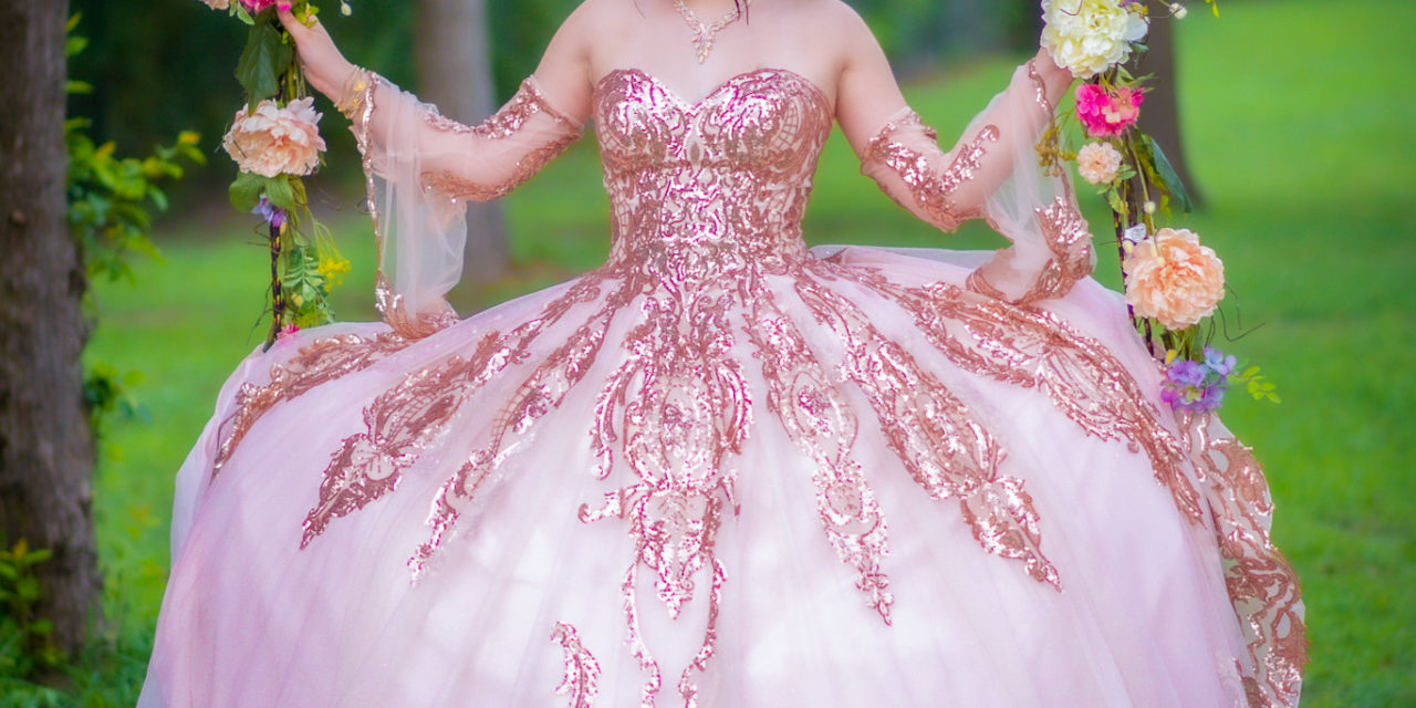 What is the best time to take Quinceanera entrance photos?